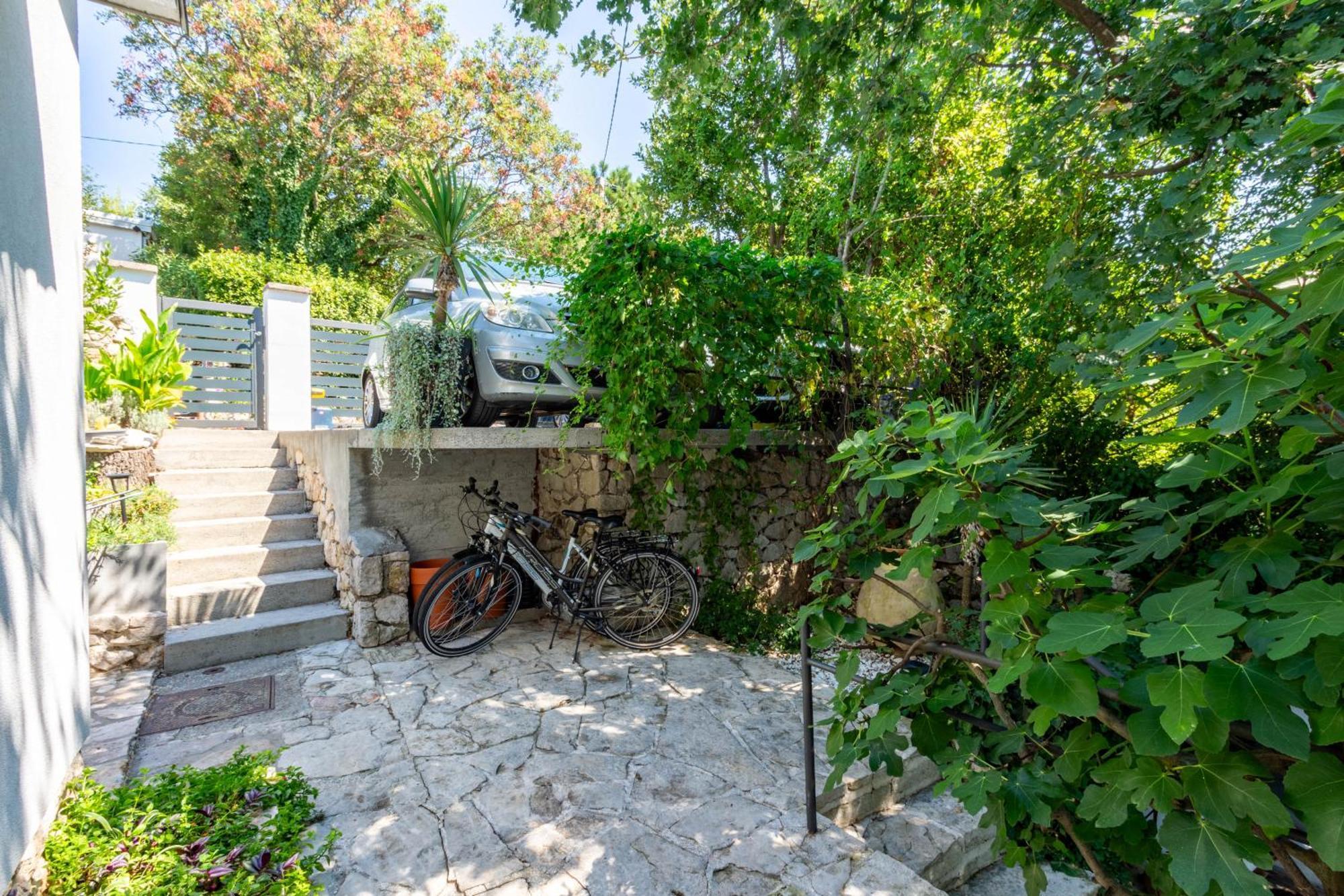 Artistic Beach House With Pool Jadranovo Luaran gambar